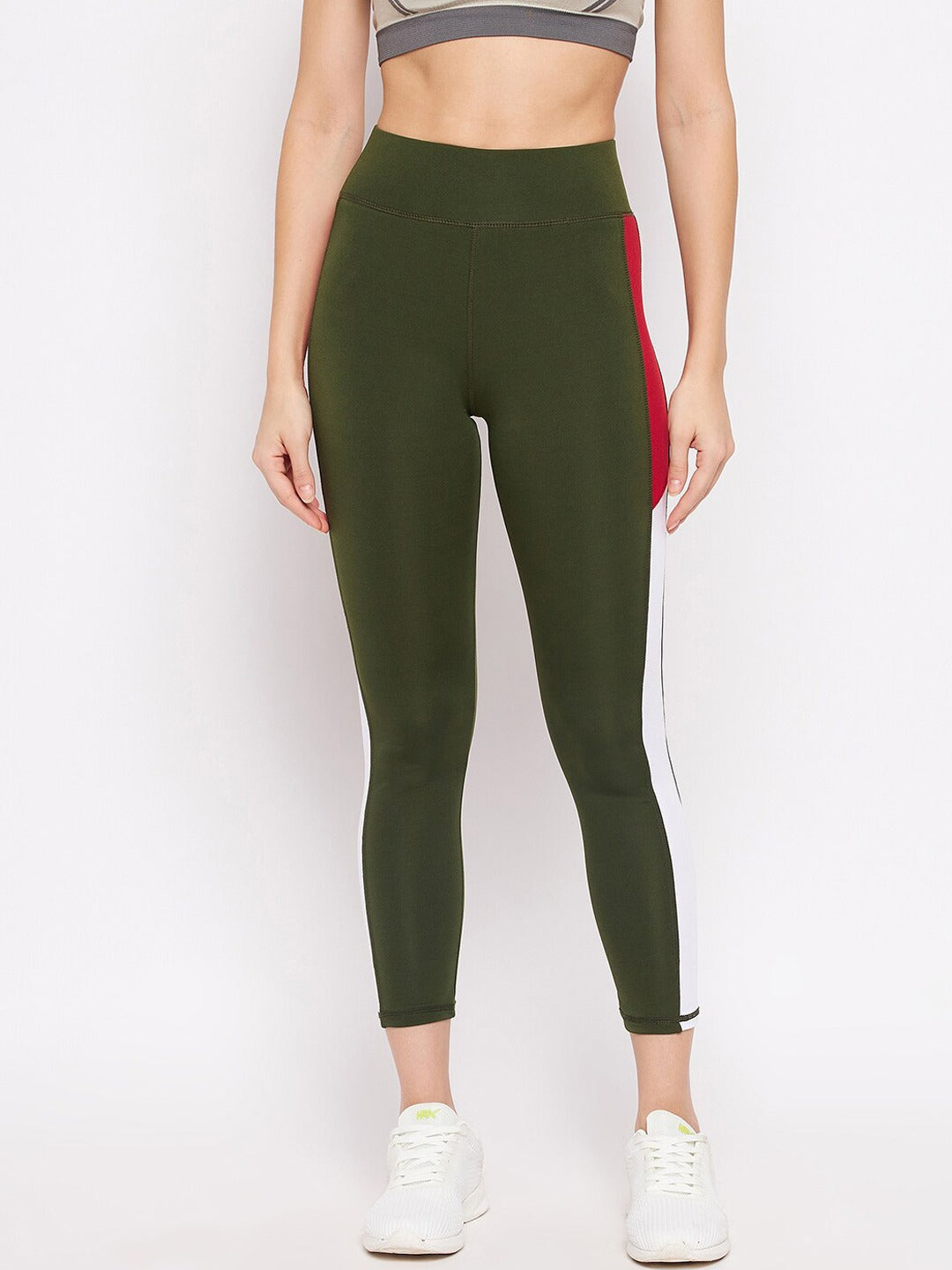 Nine ways to rock your olive-colored leggings - Style with Char Studio